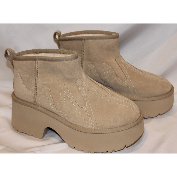 UGG WOMEN NEW HEIGHTS SUNWAVE ULTRA MINI PLATFORM SUEDE BOOTS SZ 8‎ TAN NWOB - Picture 1 of 7
